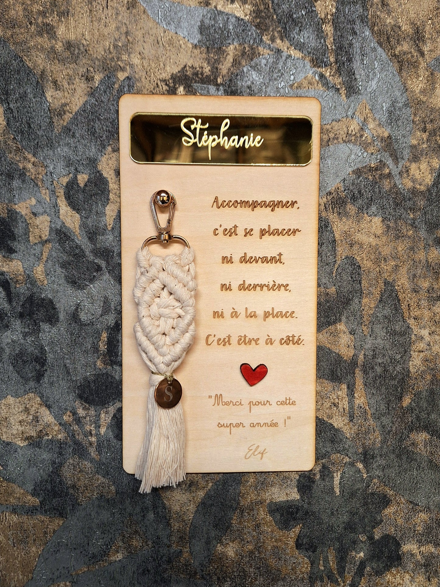 Support Mural en bois et porte clé macramé à personnaliser