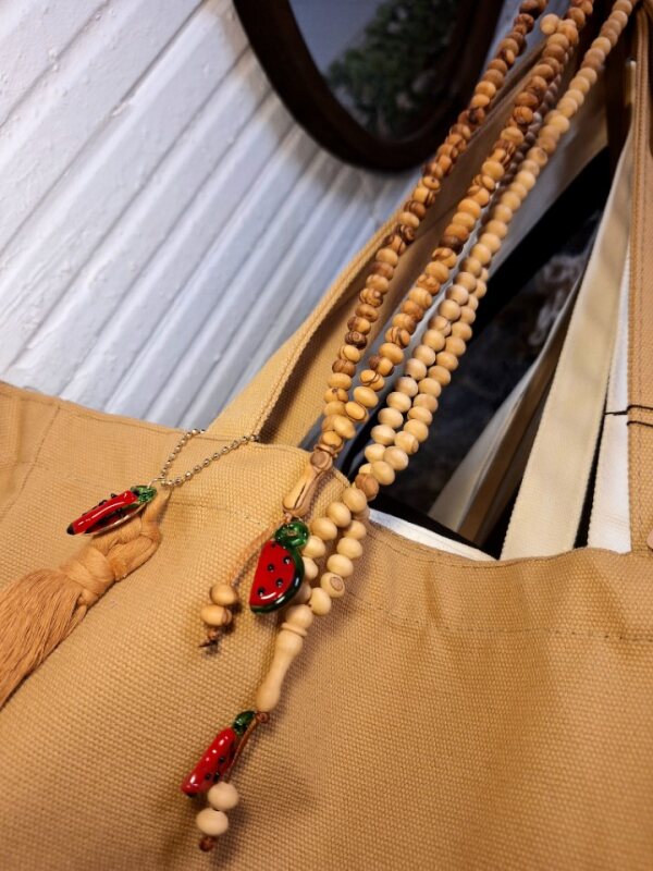 Tesbih – Chapelet – Sobha en bois d’olivier – 99 perles – Ornement verre soufflé 🍉